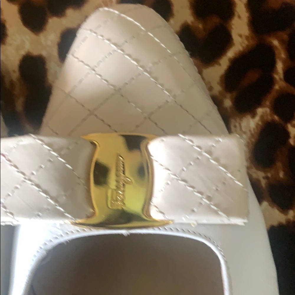 Salvatore Ferragamo Quilted design pumps - Picture 2 of 12